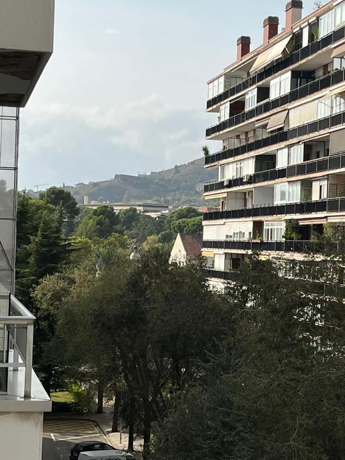 Precioso Y Tranquilo Apartamento Zona Alta Diagonal Barcelona Bagian luar foto