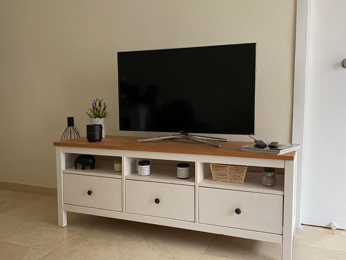 Precioso Y Tranquilo Apartamento Zona Alta Diagonal Barcelona Bagian luar foto
